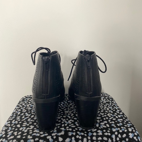 Soda Black Laced Heels - Picture 4 of 6